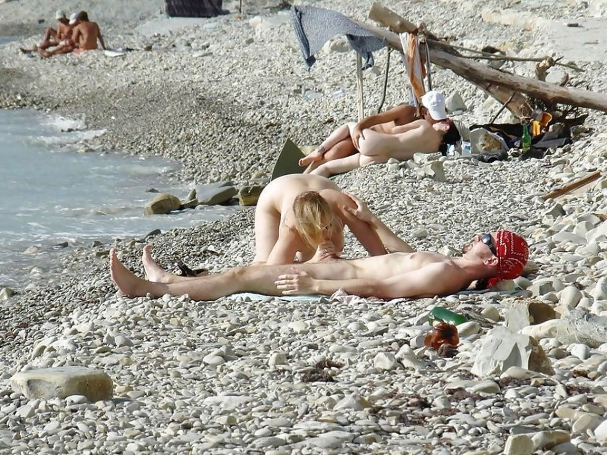 Секс На Пляже Нудистов Скрытая Камера - Нудизм И Натуризм