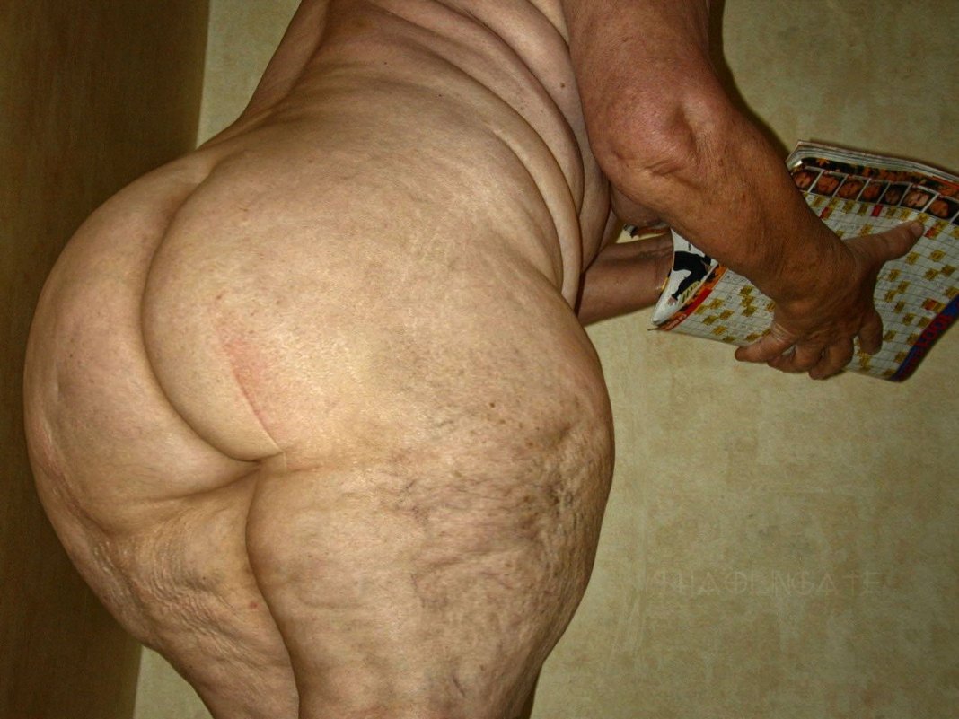 Old grandmas nakd butt