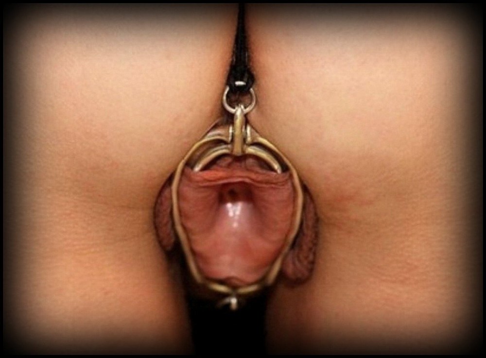 Clitoris piercing shortly after period