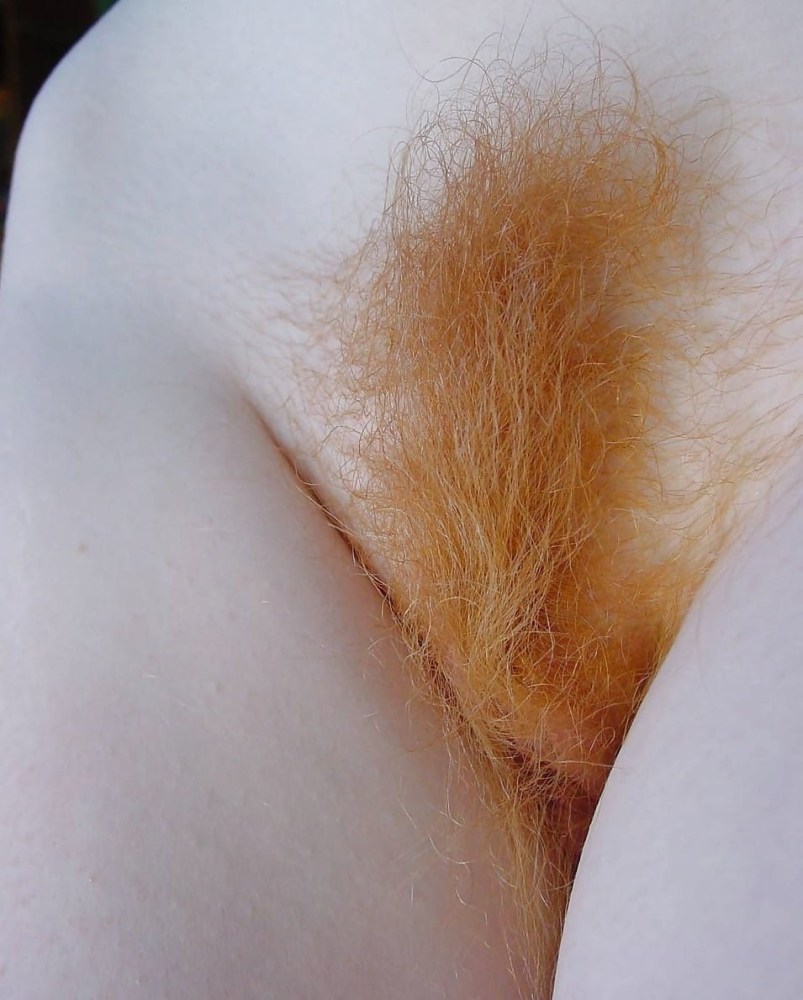 Сочная вагина с рыжими волосиками фото