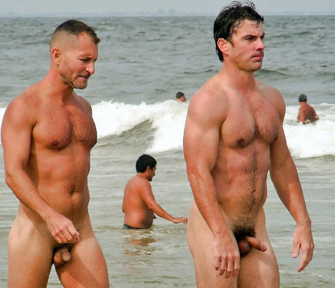 Порно Стояк На Пляже