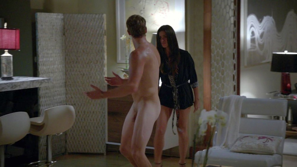 Кэмерон Монахэн Shameless nude