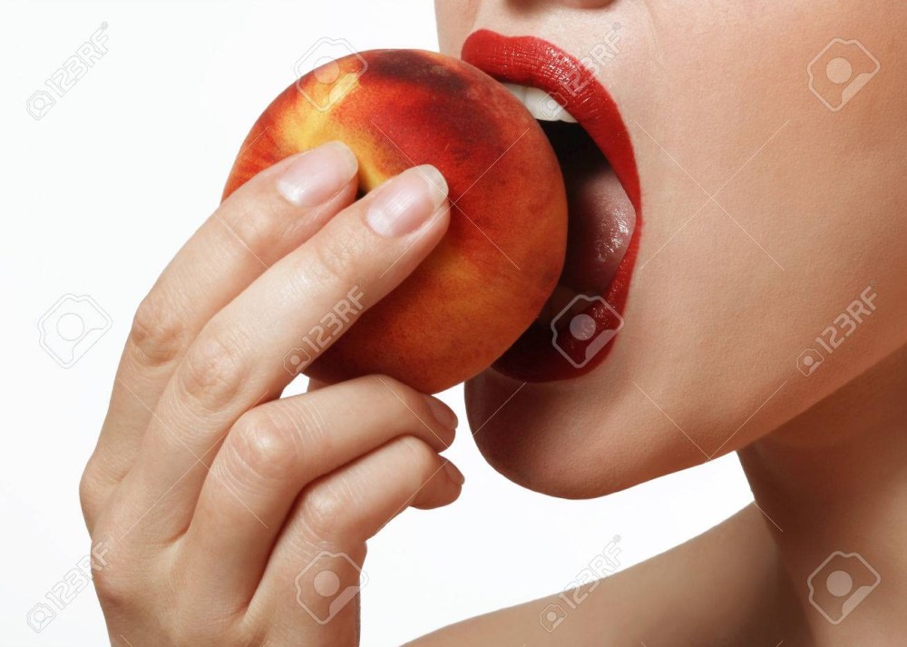 Русская порнозвезда Peaches