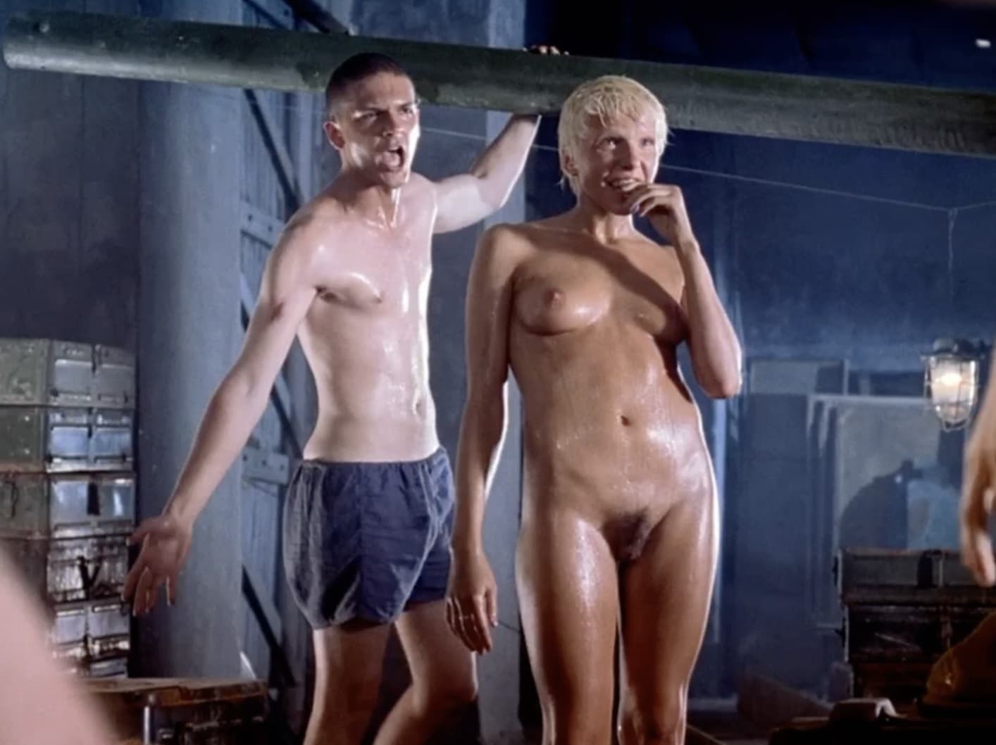 смотреть фильмы с голыми актерами (120) фото