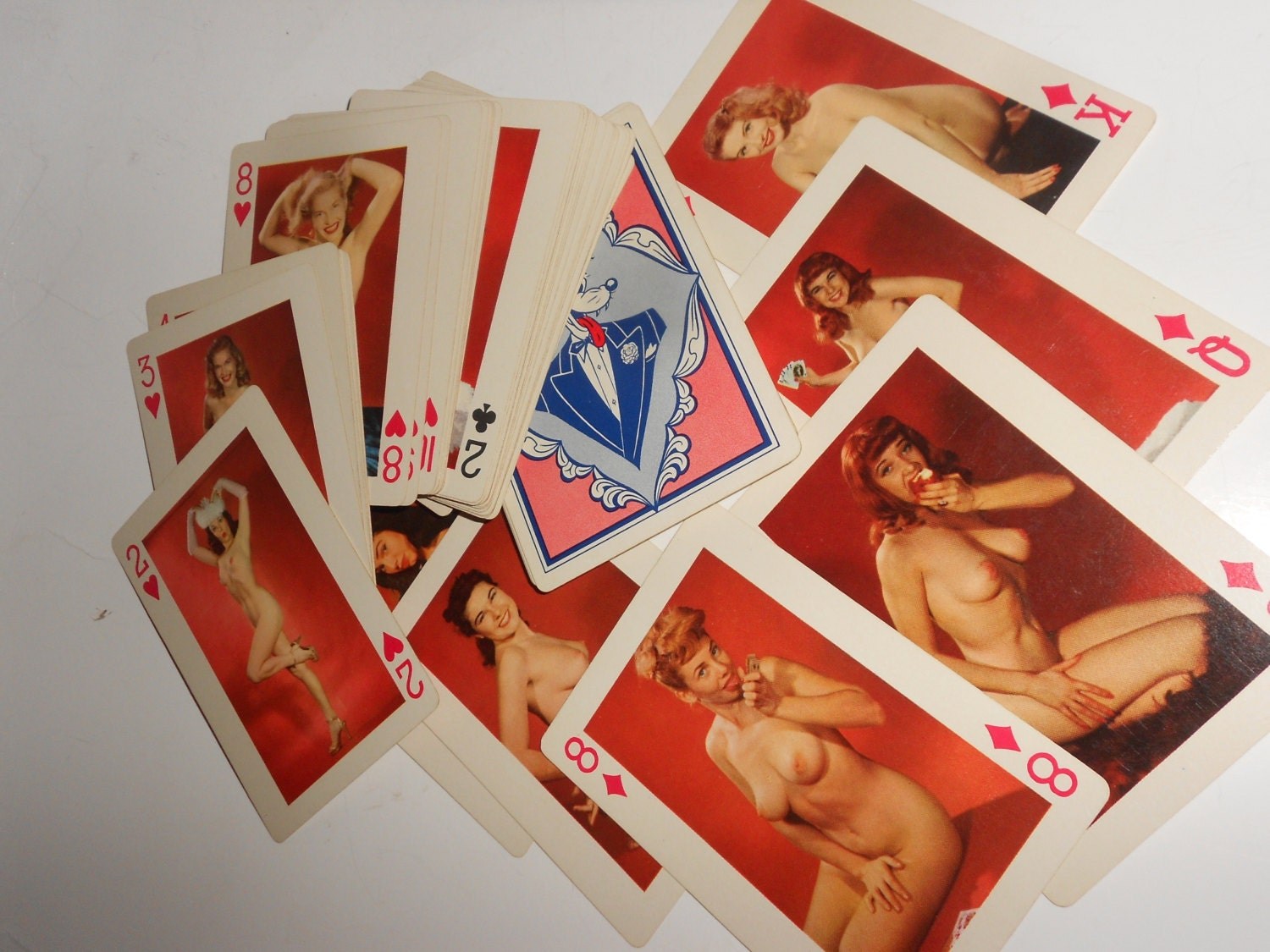 карты с голыми девками играть фото 22