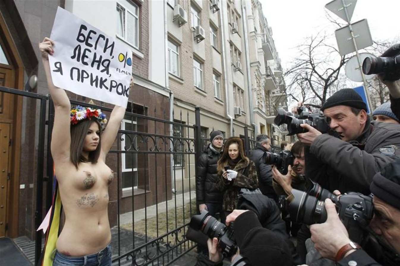 украинские проститутки голые фото 119