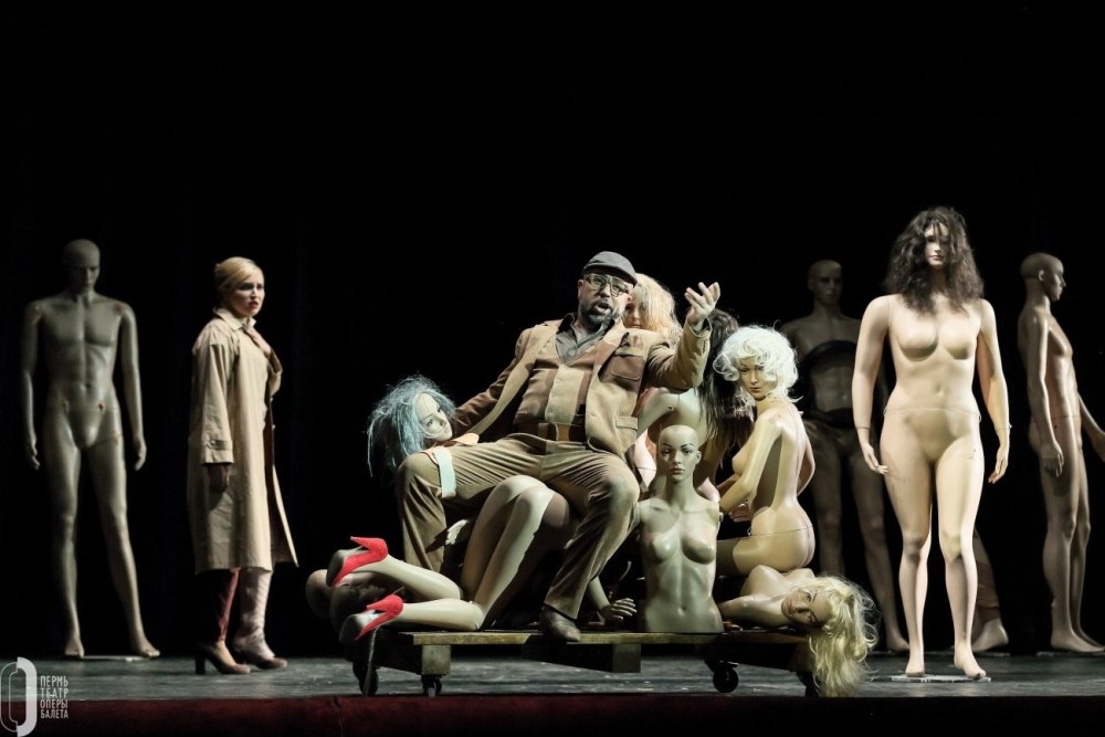 Male nude Theatre голый театр Бродвей