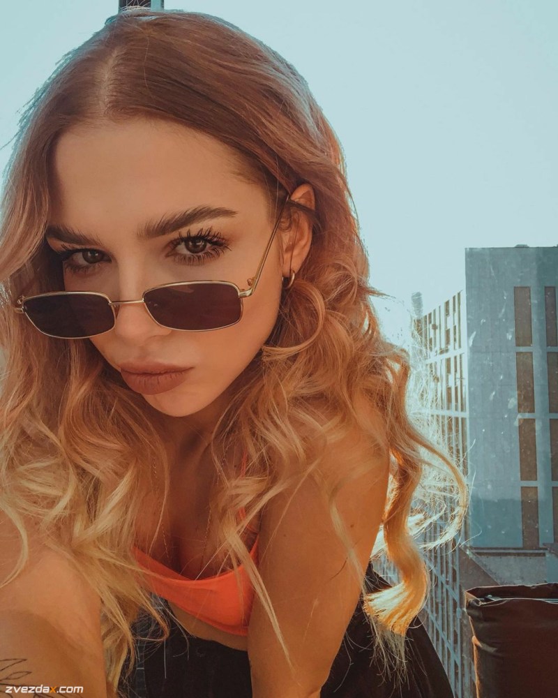 Полина Савекина
