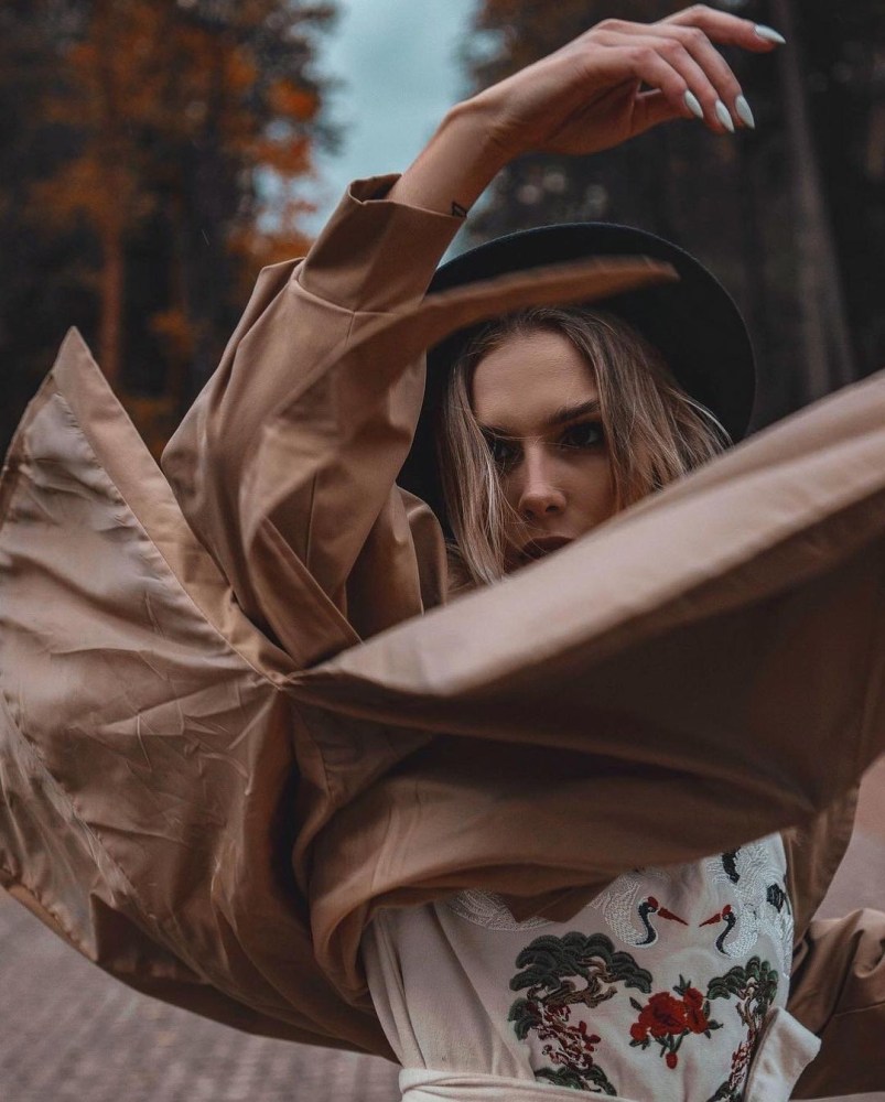 Адриана Чечик Gabriella Paltrova