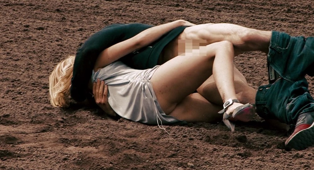 Эми смарт без трусов в фильмах