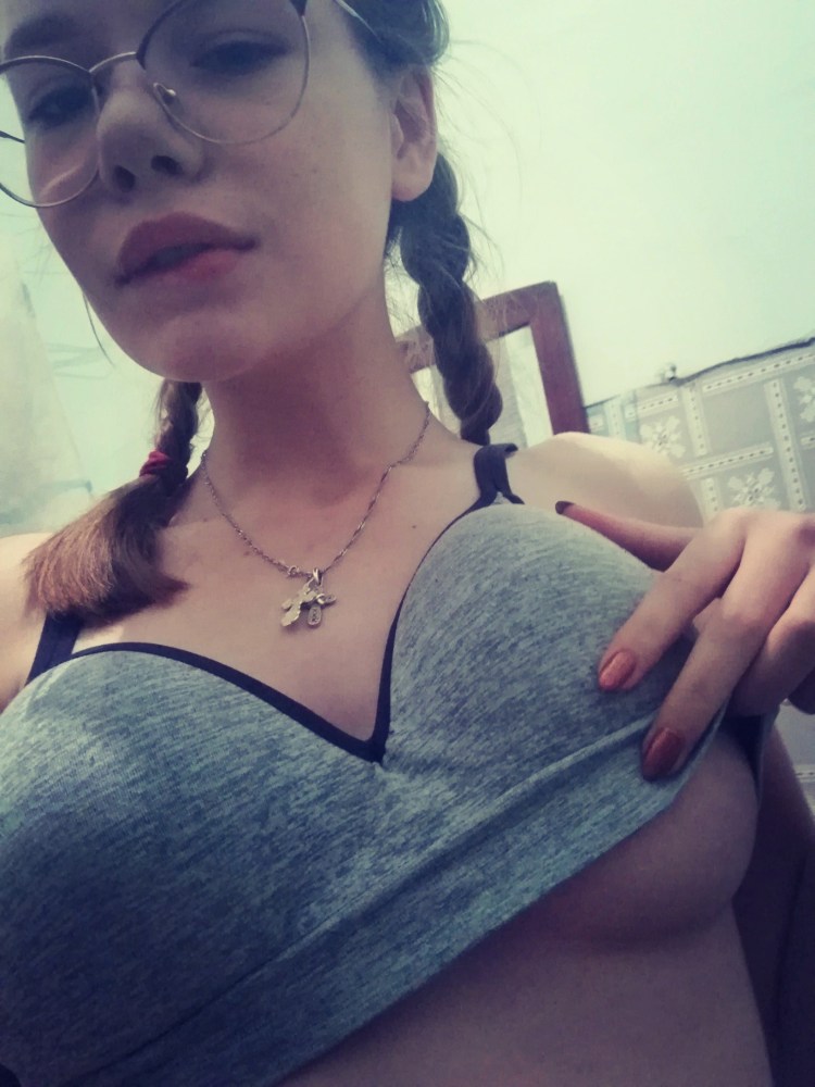 Алина Альвинская голая