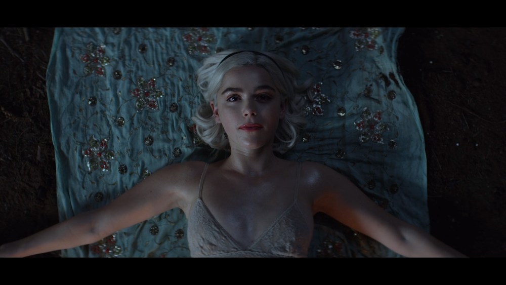 Кирнан Шипка в белье