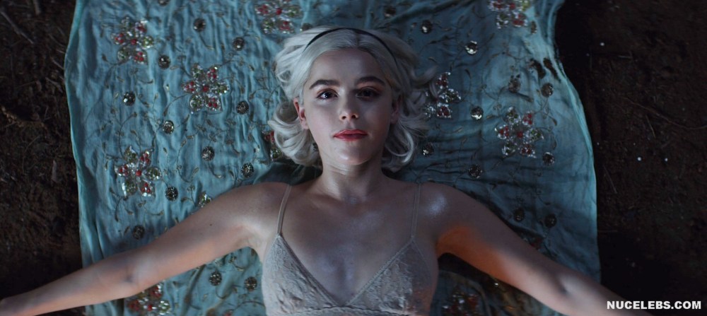 Кирнан Шипка в Нижнем белье