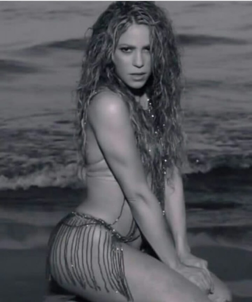 Shakira соски