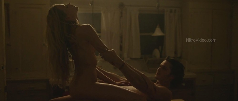 Габриэль Хоф голая