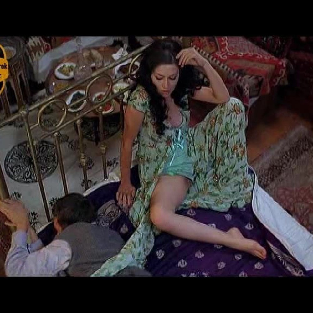 Нургюль Ешилчай - Egreti Gelin 2005