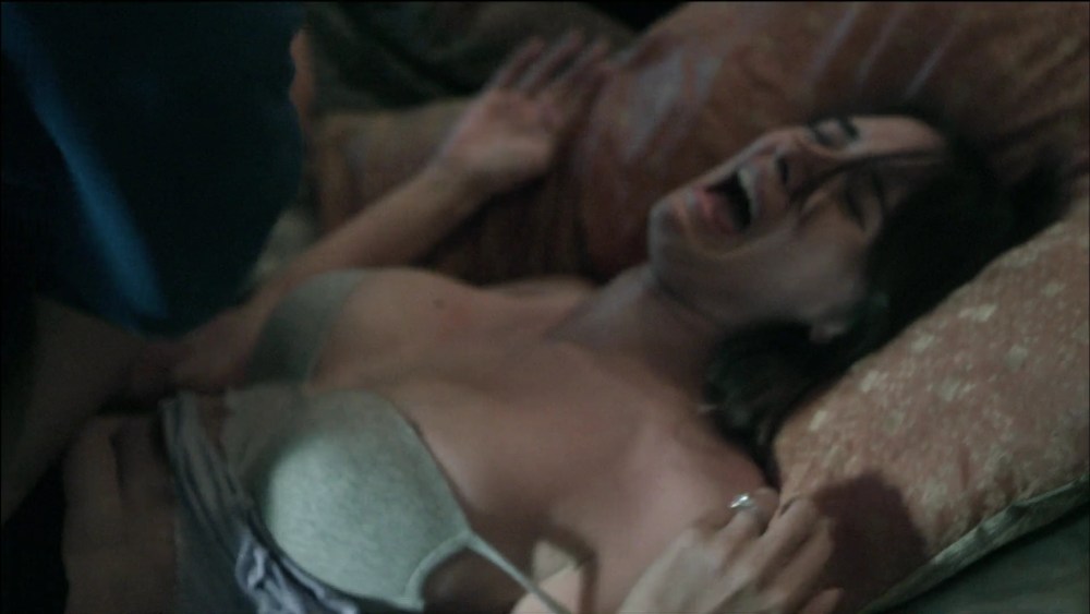 Сара Малакул Лэйн эротические сцены