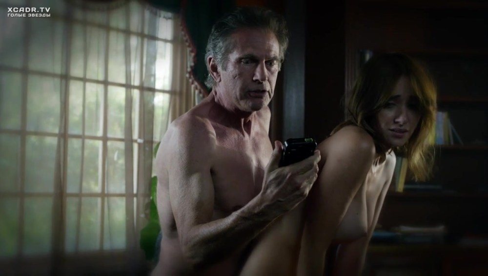 Сара Малакул Лэйн сиськи