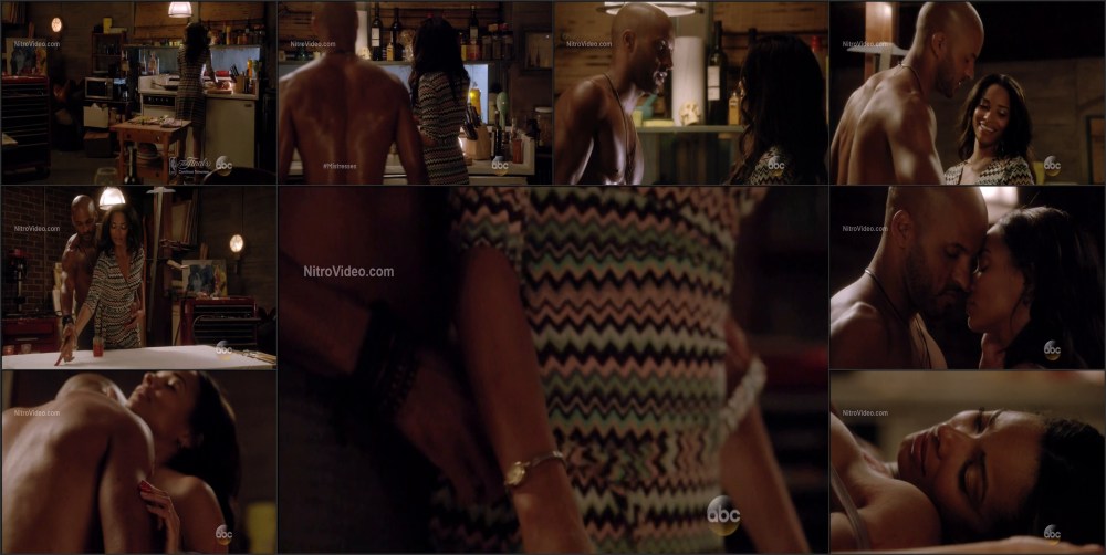 Голая Рошелль Эйтс голышом