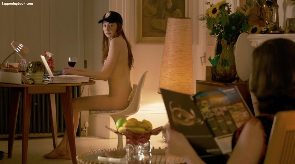 Карен Гиллан голая в кино