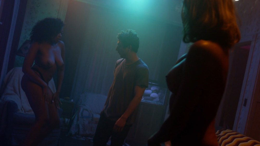 Леви Трэн бесстыжие ню