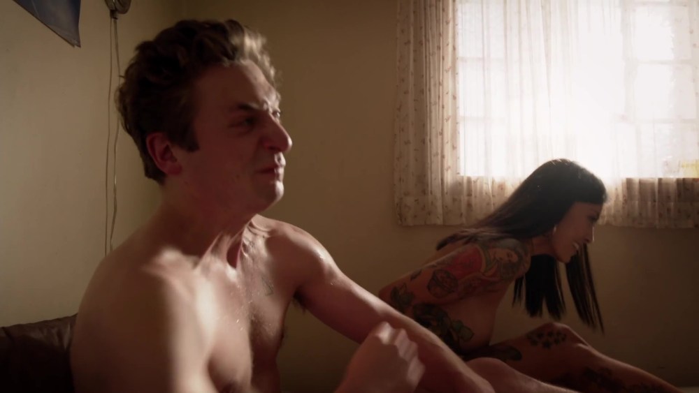 Леви Трэн бесстыжие голая