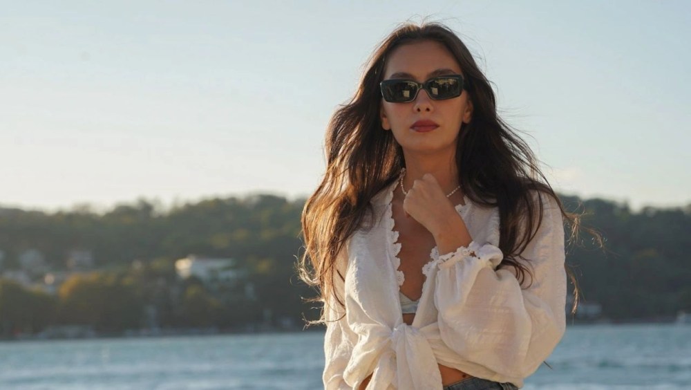 Бенсу Сорал в купальнике