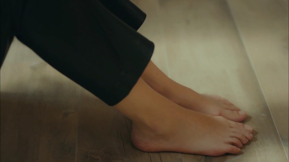 Фахрие Эвджен в бикини