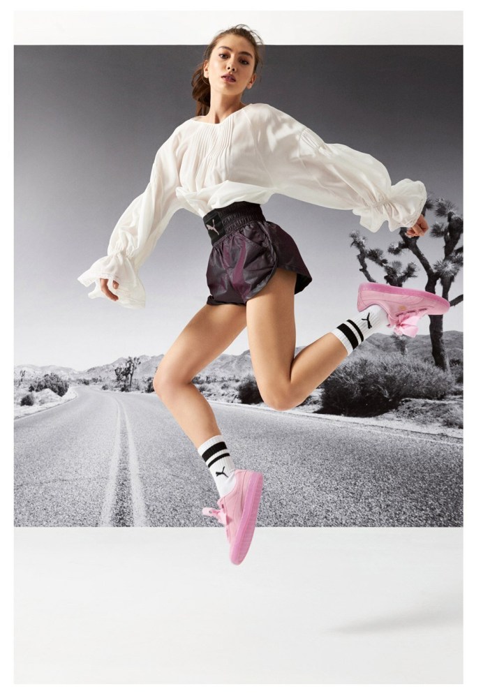 Влюбленные пары на пляже