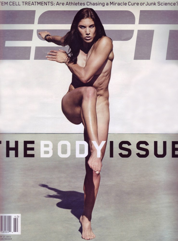 Девушка продала свои интимные фото