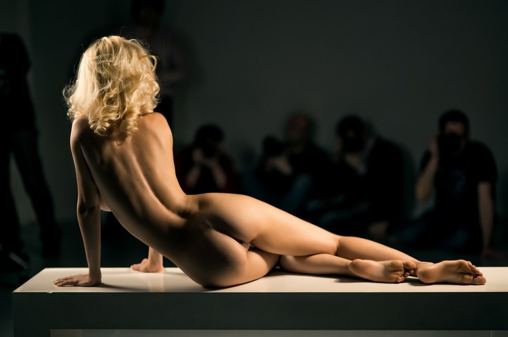 Профессиональная съемка голых женщин