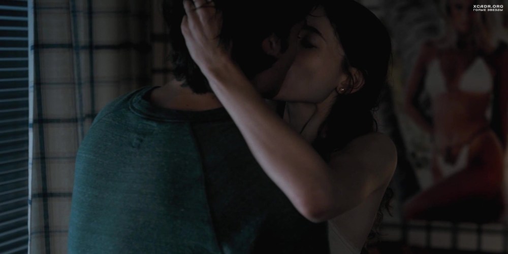 Наталия Дайер в Нижнем белье