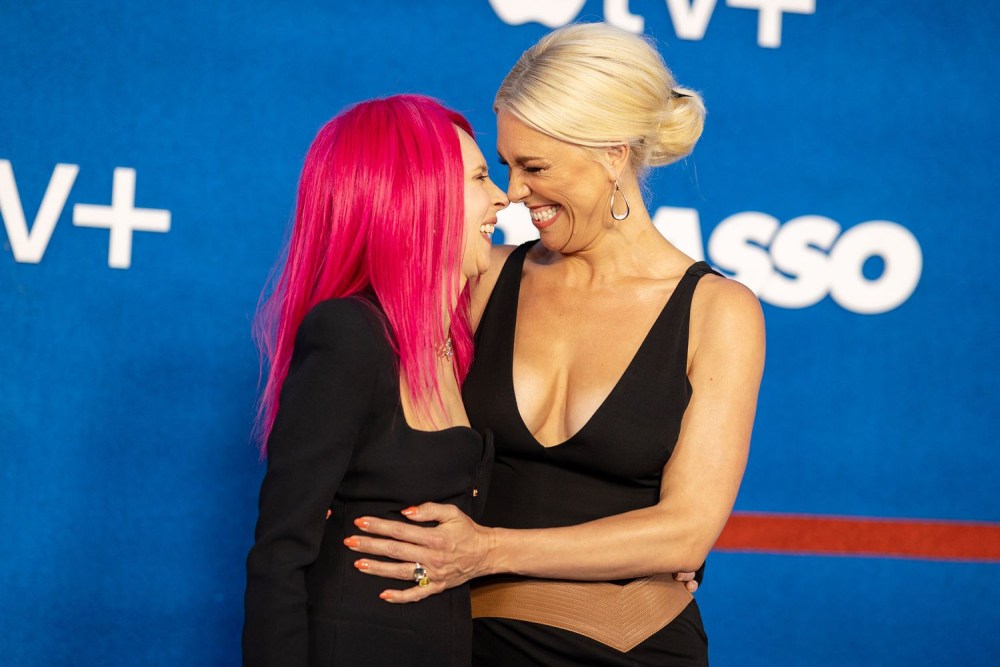 Hannah Waddingham – 2019 WHATSONSTAGE Awards