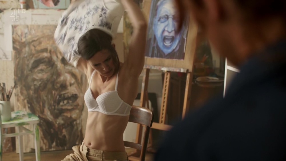 Анитра Форд голая в фильме