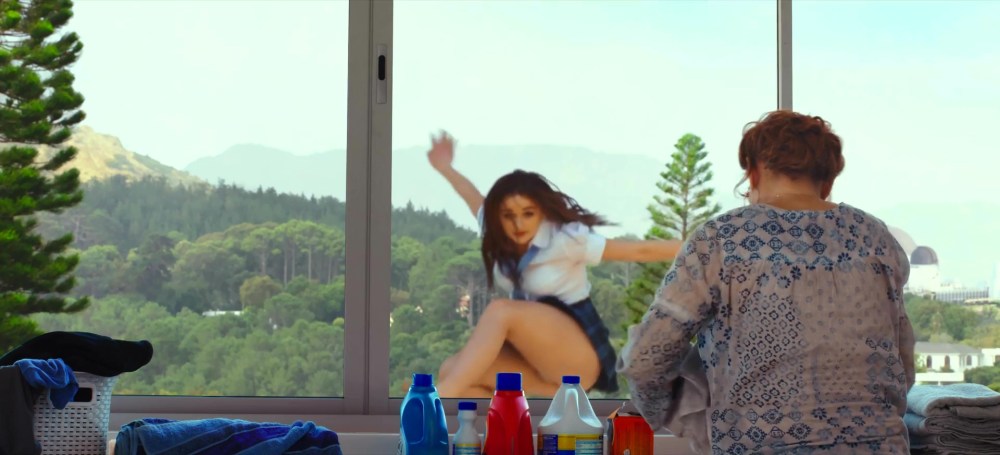 Джои Кинг в Нижнем белье