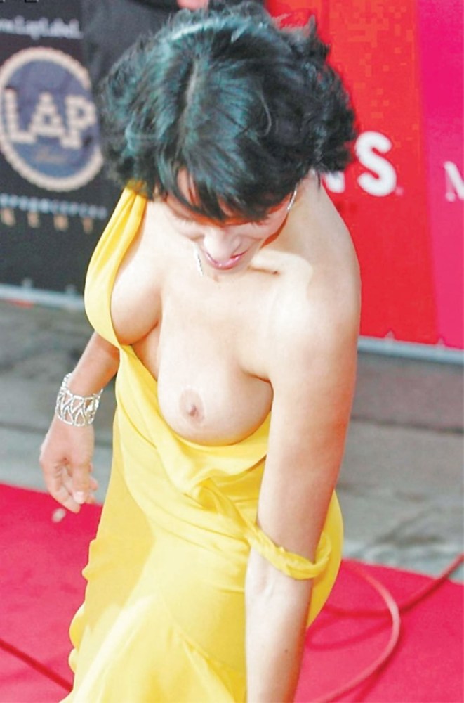 Арина Любителева