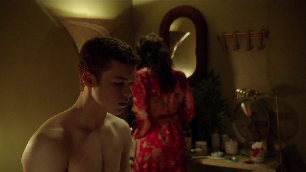 Кэмерон Монахэн постельные сцены