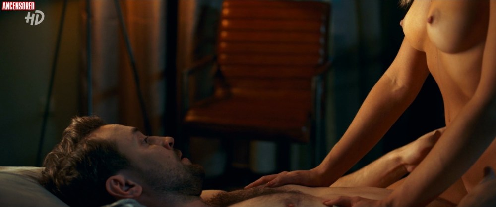 Порноактриса Бреа Беннет