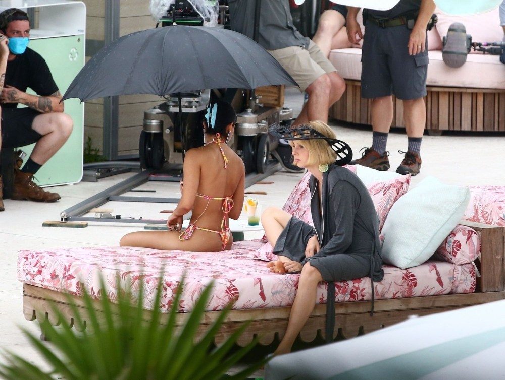 Камила Мендес эротическая сцена