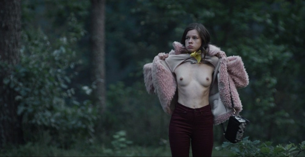 Катерина шпица голенькая