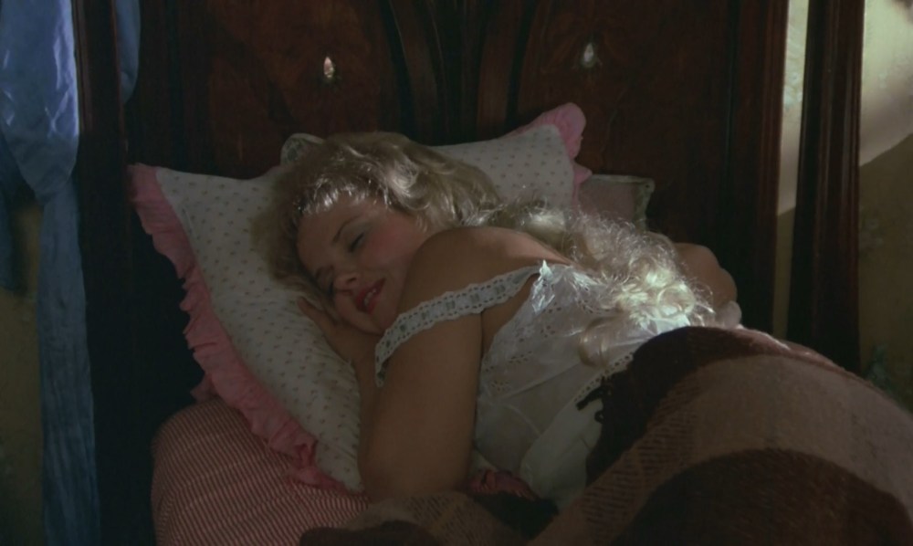 Александра Яковлева голая в фильме