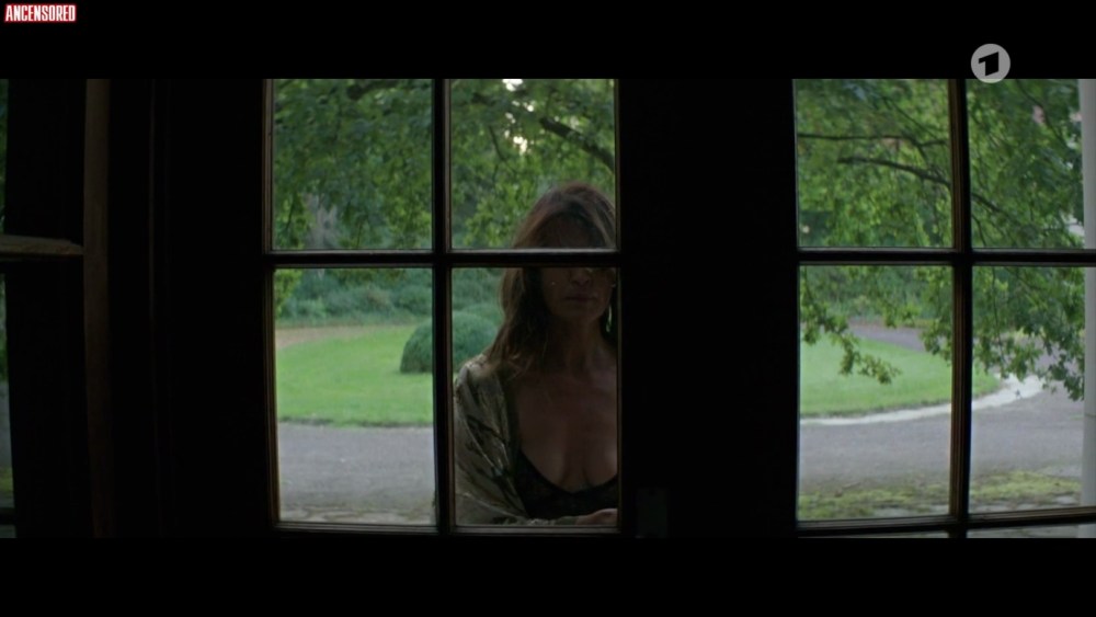 Арли Жовер голая