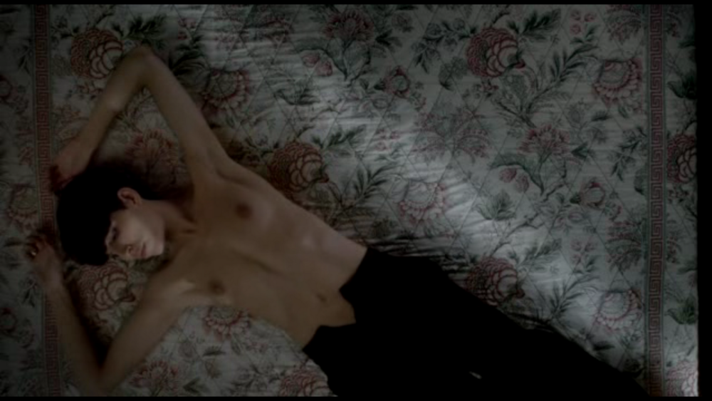 Арли Жовер в купальнике