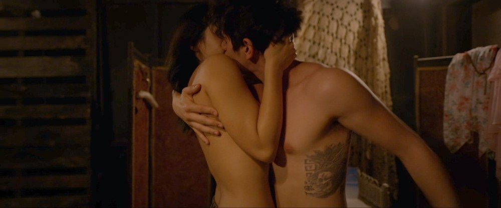 Камила Мендес эротическое фото