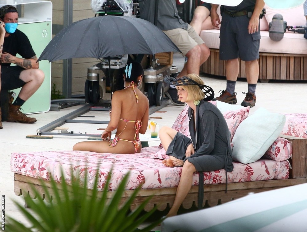 Камилла Мендес hot