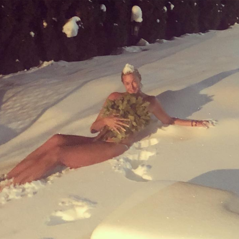 Анастасия Волочкова на Мальдивах 2011