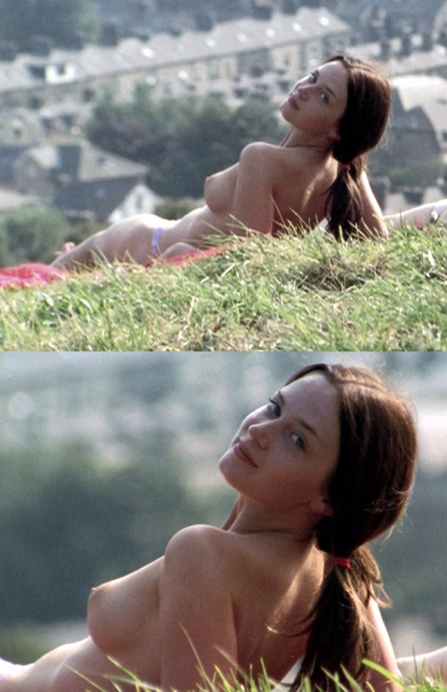 Э́мили Оли́вия Ли́а Блант голая