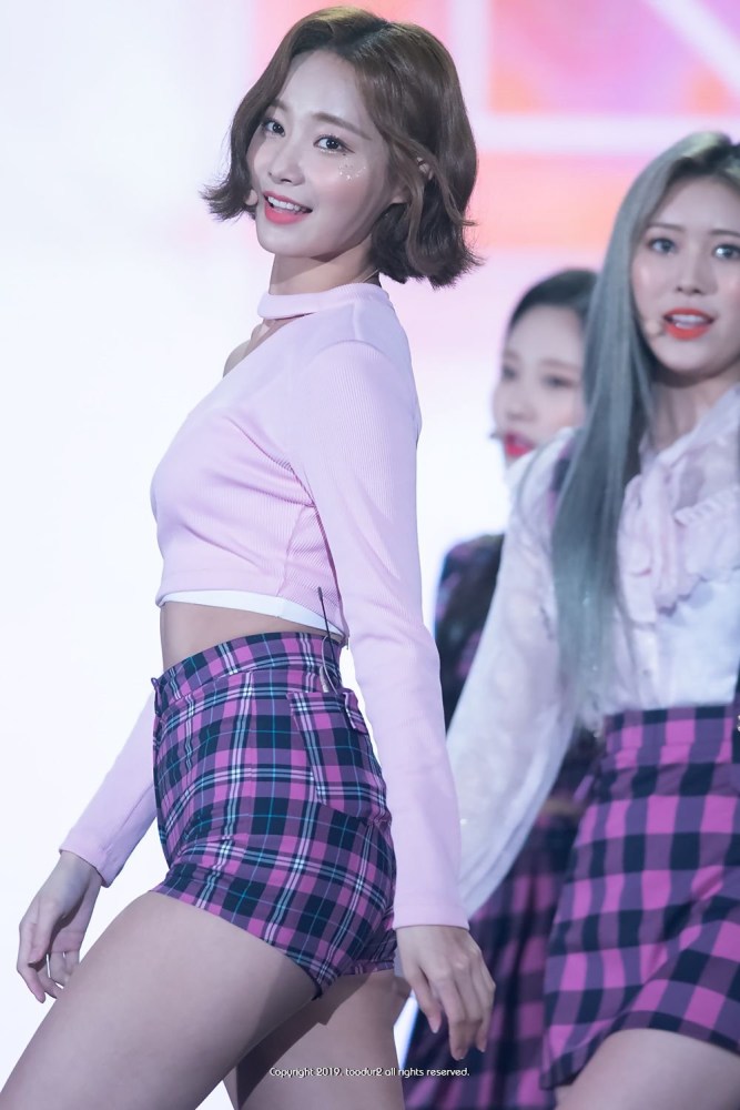 Нэнси момолэнд хот