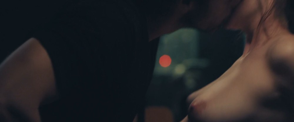 Вудли Шейлин откровенно голая