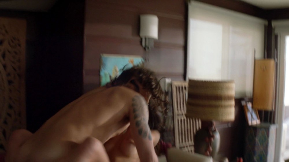 Christina Ochoa - sex Scene - animal Kingdom
